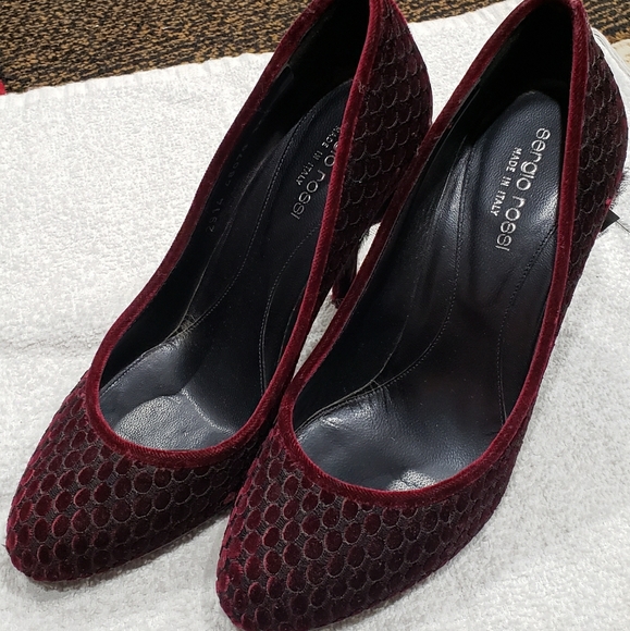 Sergio Rossi | Vero Cuoio Heels - Picture 1 of 6